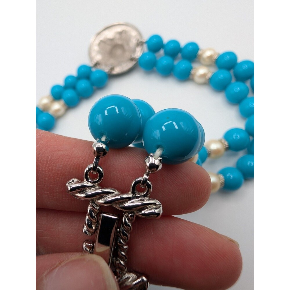 Vintage Necklace 18” Double Strand Beaded Turquoise Lucite Faux Pearl Medallion image 10